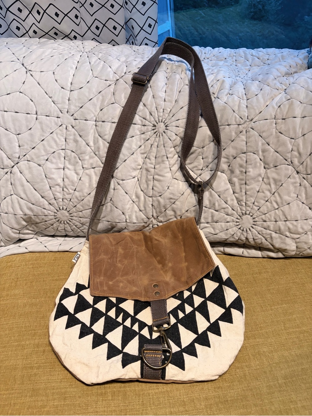 Canvas & waxed canvas vegan Triangle Print Crossbody Bag - Rachel Elise